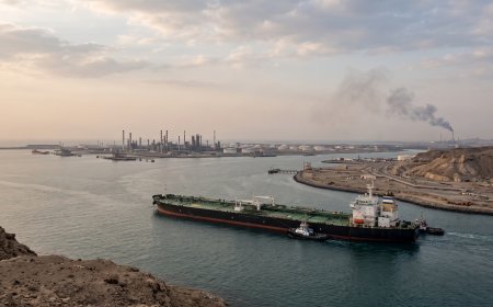 If Iran Loses Hormuz, It May Take the Gulf's Refineries Down with It!