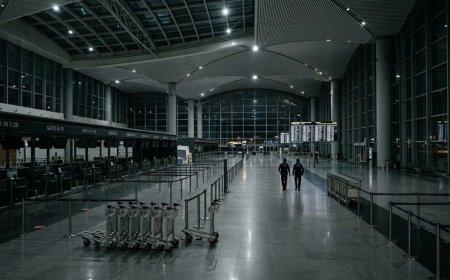Baghdad asks Washington to spare Iranian flights for pilgrims and students