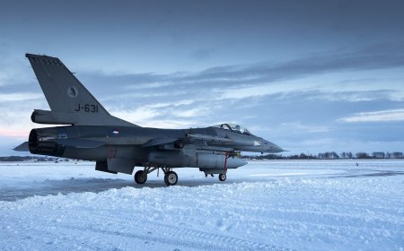 Lithuania sounds air alert, closes Vilnius airspace over object it could not identify