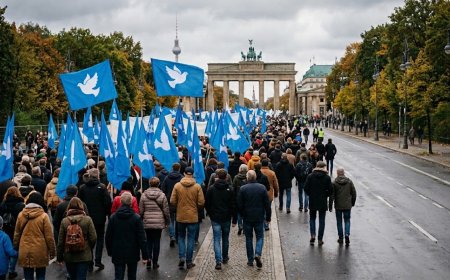 Unity Day marchers in Berlin and Stuttgart reject rearmament and a return to the draft
