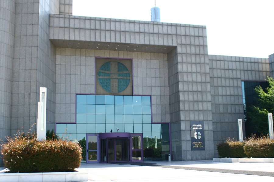 Executive named in Türkiye's fund probe found dead as first fund repayments begin